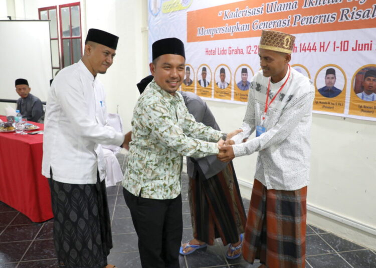 Pj Bupati Aceh Utara Buka Acara Pendidikan Kader Ulama